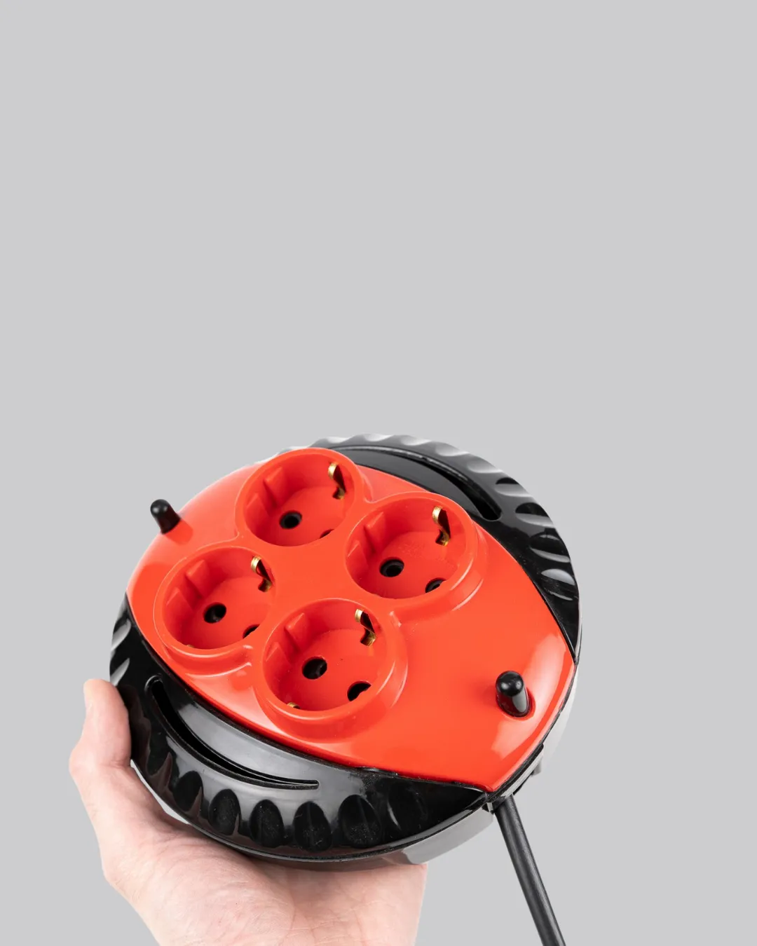 5 Metre Kablolu 4’lü Kırmızı Priz Makara