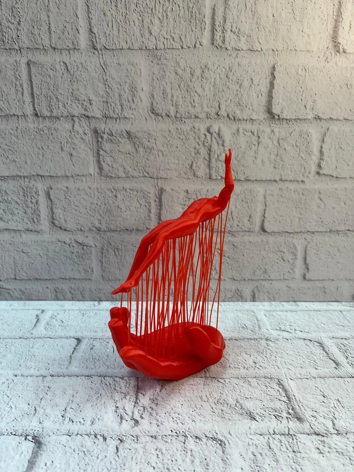 EL İNSAN FİGÜRÜ KIRMIZI