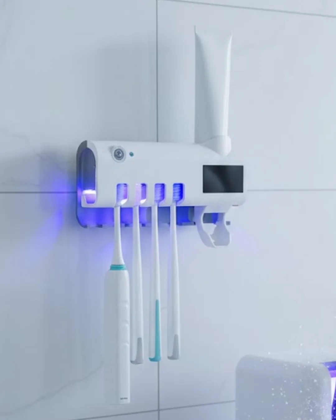 UV Sterilizasyonlu Duvara Monte Otomatik Diş Fırçası Tutucu