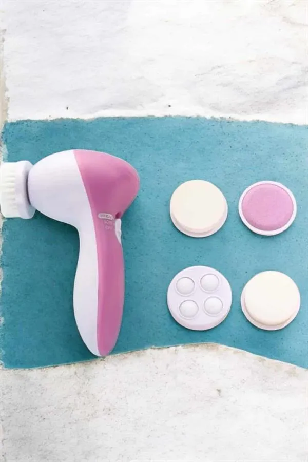 5 Fonksiyonlu Kablosuz Yüz Temizleme Cihazı ile Derinlemesine Cilt Bakımı