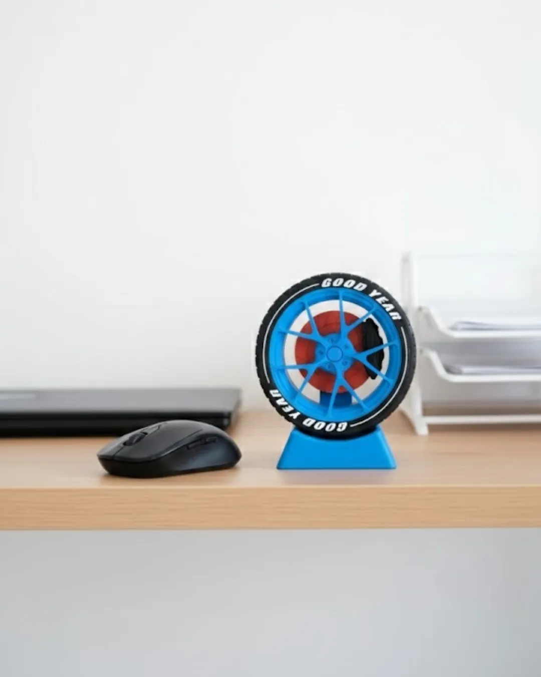 Araba Tutkunlarına Özel Jant Tasarımlı Masa Dekoru