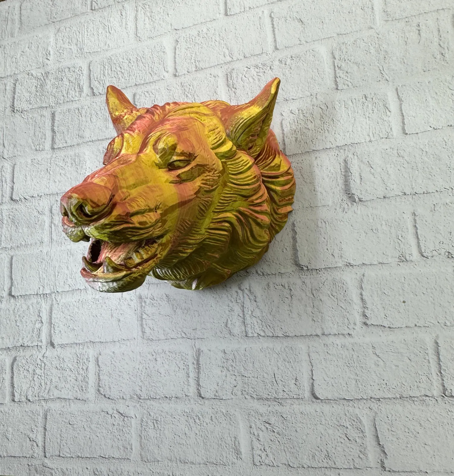 Altın Kaplama Görünümlü Kurt Duvar Süsü