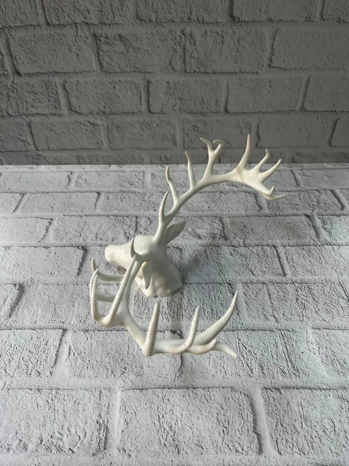 25 cm Estetik Geyik Figürü Şık Ev Ofis Dekorasyonu