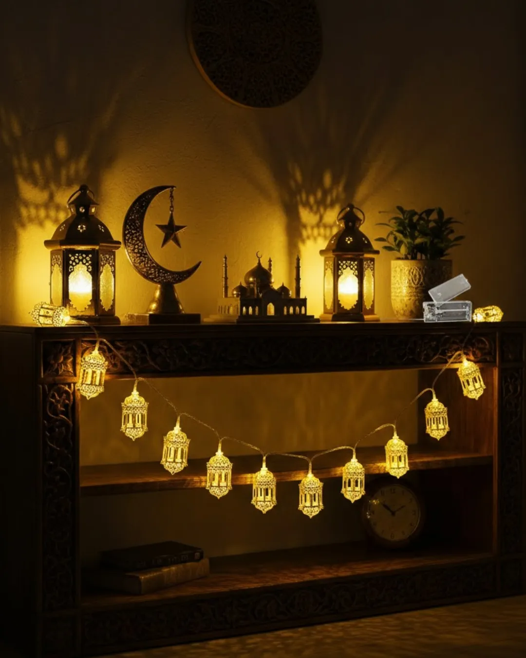 Altın Fener Detaylı Pilli Ramazan LED Işık Ev Dekorasyonu