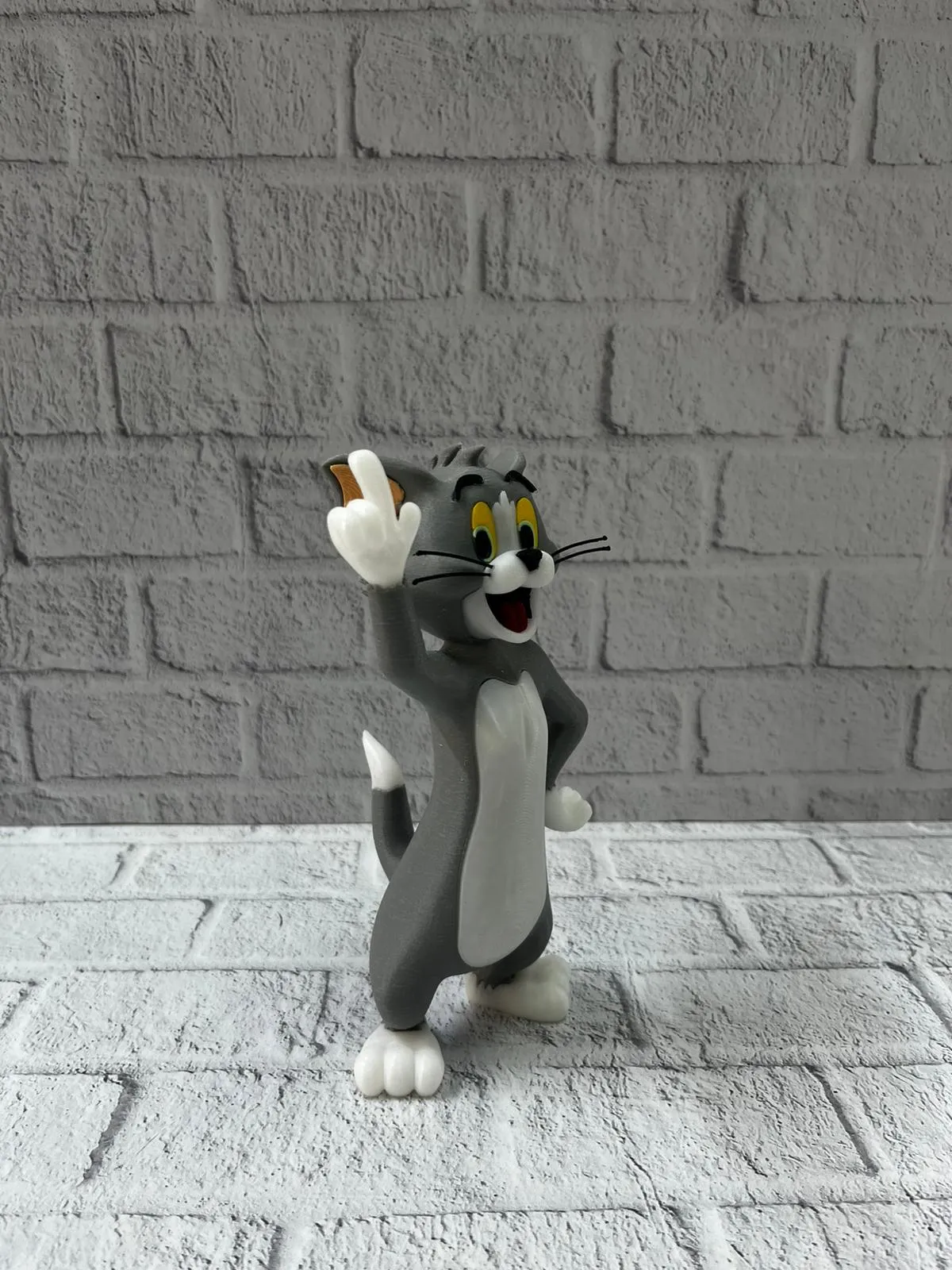 Tom Biblo 22 cm Hediyelik Dekoratif Obje Ev Ofis Süs Eşyası